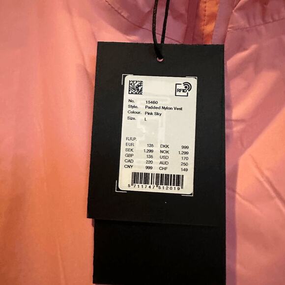 NWT Rains Womens Pink Vest Sleeveless Zip Up Padded Nylon 15460 Size Large - Picture 5 of 5
